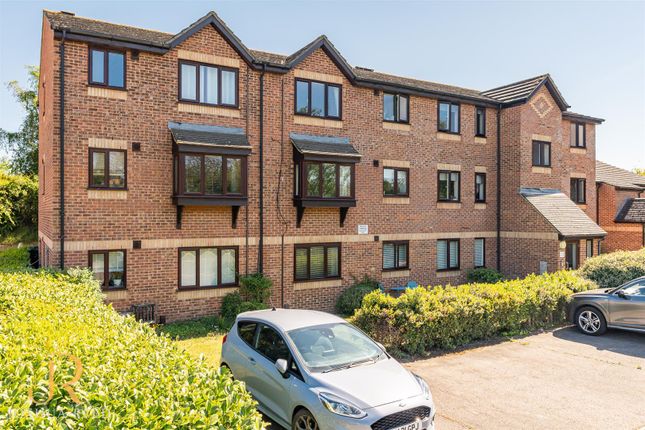 2-bed flat on 49, Moorymead Close, Hertford, £235,000