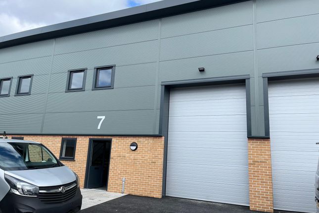 Warehouse to let in Embankment Way, Ringwood