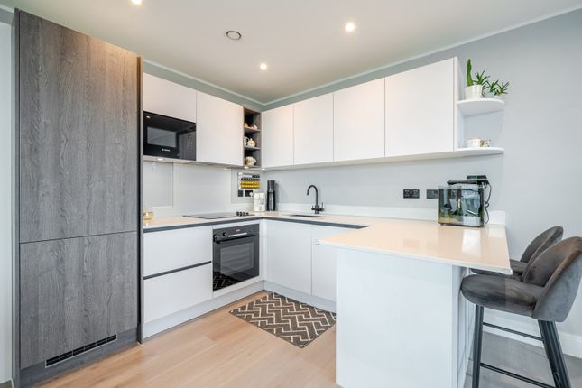Flat 604, Valegro House, 114, Norman Road, London photo 2