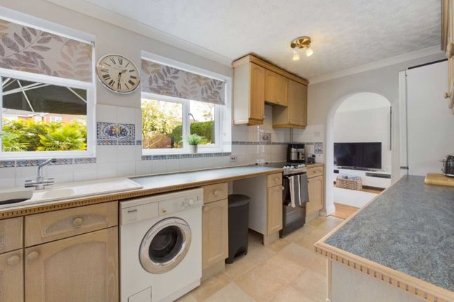 Detached house for sale in Camborne Avenue, Bedgrove, Aylesbury