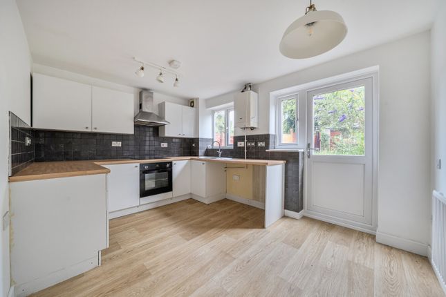 4, Jutland Close, Fareham photo 2