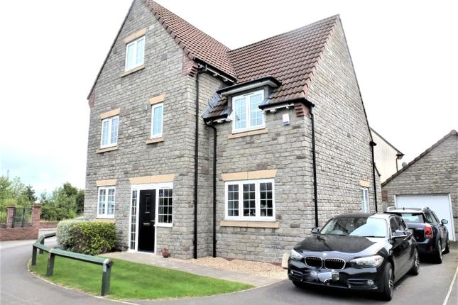 4-bed house on 27, Otter Way, Thornbury, £565,000
