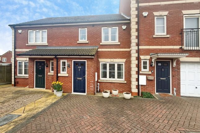 3-bed terraced on 220, Wolsey Way, Lincoln, £215,000