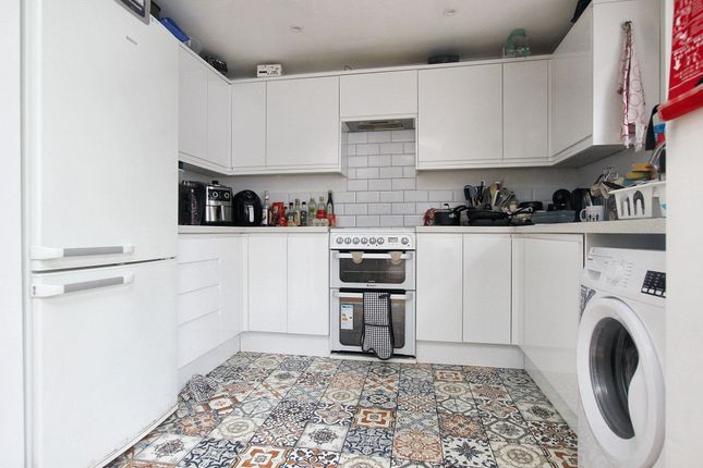 39 Burton Street, Cheltenham photo 4