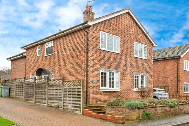Thumbnail Detached house for sale in New Road, Reepham, Norwich
