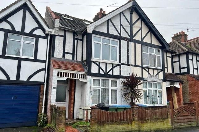 Thumbnail Flat for sale in Flat 1, 44 Gordon Avenue, Bognor Regis, West Sussex