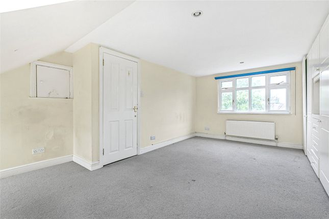 134, Standard Road, Hounslow photo 4