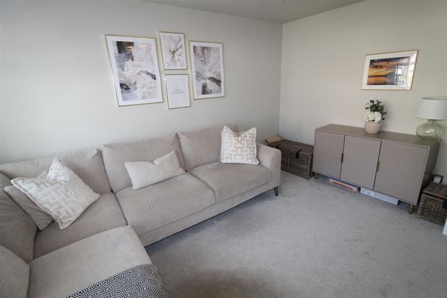 6, Avebury Close, Bolton photo 3