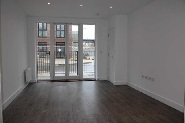 Flat 2, 6 Corys Road, Rochester photo 4