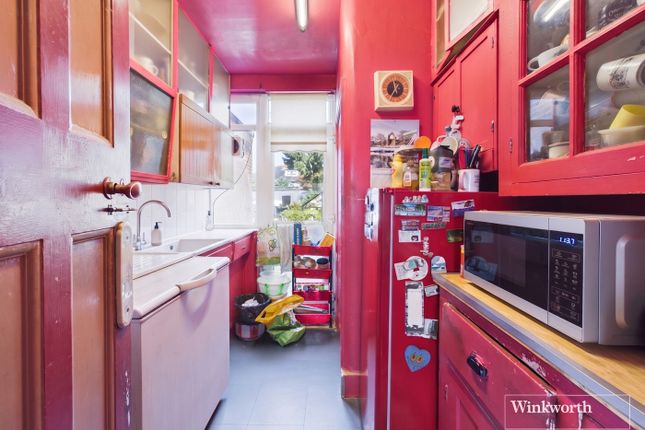 46, Lewgars Avenue, London photo 3
