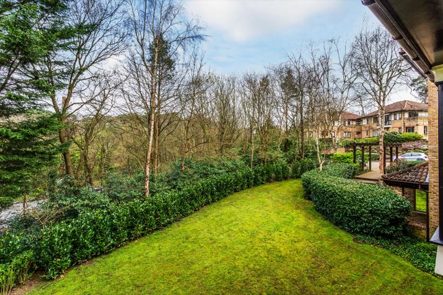 Flat for sale in The Gables, Oxshott, Leatherhead, Surrey