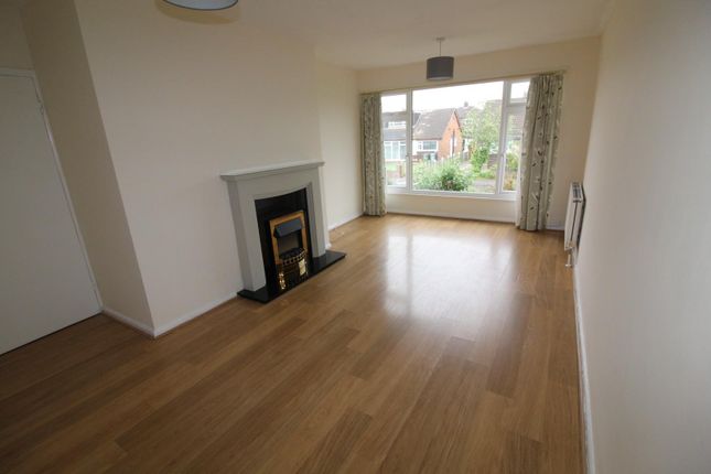 Thumbnail Semi-detached bungalow to rent in Chatsworth Cresent, Pudsey