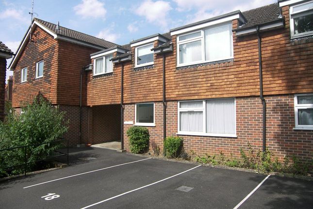 Thumbnail Flat to rent in Griffin Way, Great Bookham, Bookham, Leatherhead