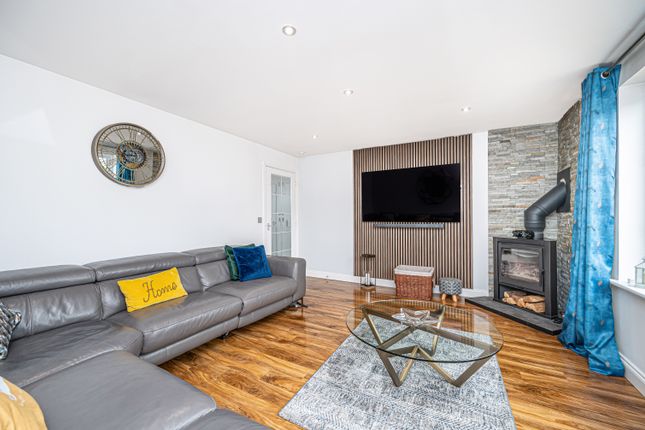 16, McBaith Way, Dunfermline photo 4