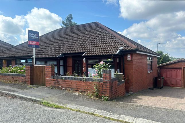 Thumbnail Bungalow for sale in New Royd Avenue, Lees, Oldham, Greater Manchester