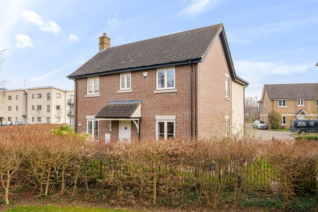 Thumbnail Detached house for sale in Nash Close, Berkhamsted