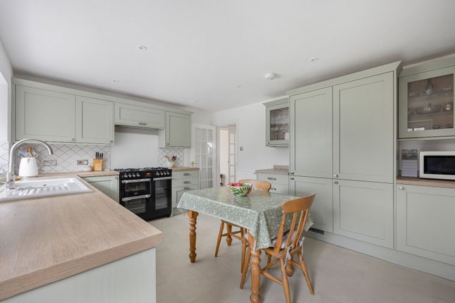 Shillingbury Lodge,, Two Hedges Road, Cheltenham photo 4