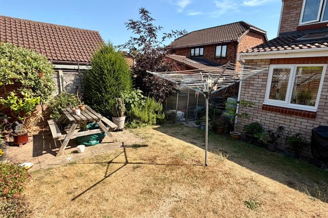 77, Kempton Avenue, Hereford photo 2