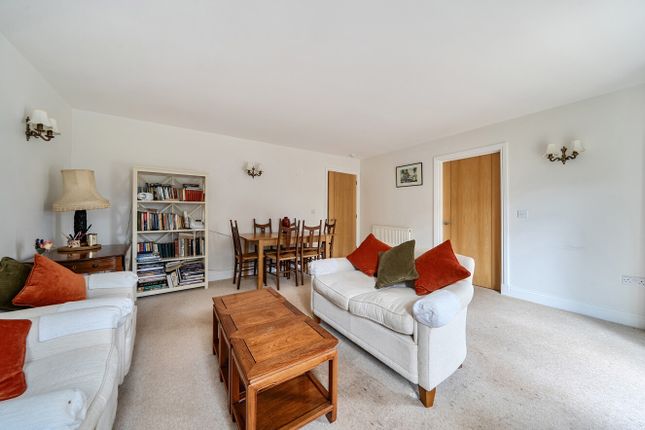 4, Oaklands, Worthing photo 4