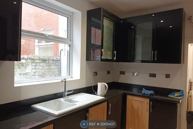 Room to rent in Clifford Road, Blackpool
