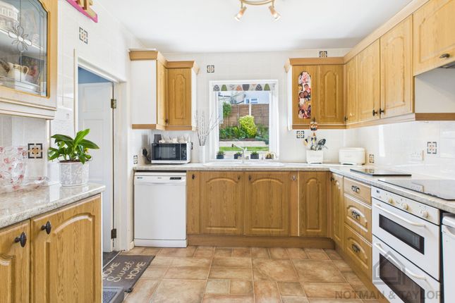 14 Marine Drive, Torpoint photo 2