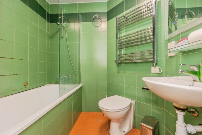 306, Melrose Apartments, 159, Hathersage Road, Greater Manchester photo 3