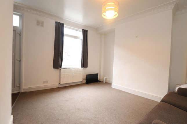 20, Warrels Place, West Yorkshire photo 4