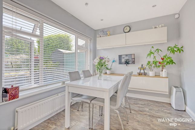 36, Fetherston Road, Stanford-le-hope photo 4
