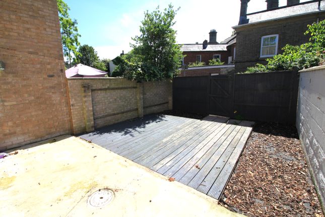 2, The Shrublands, Norwich photo 2