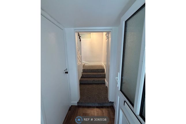 Flat, Chapel Road, Abergavenny photo 3