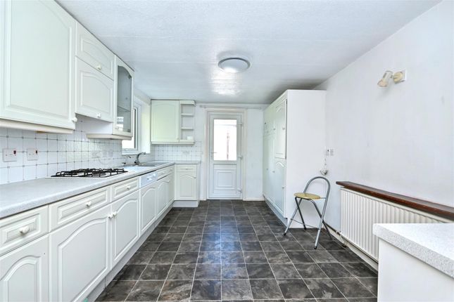 7, West Terrace, Eastbourne photo 3