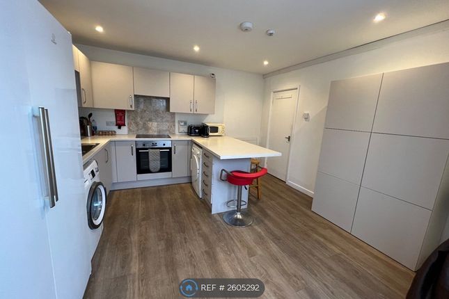 Communal Kitchen