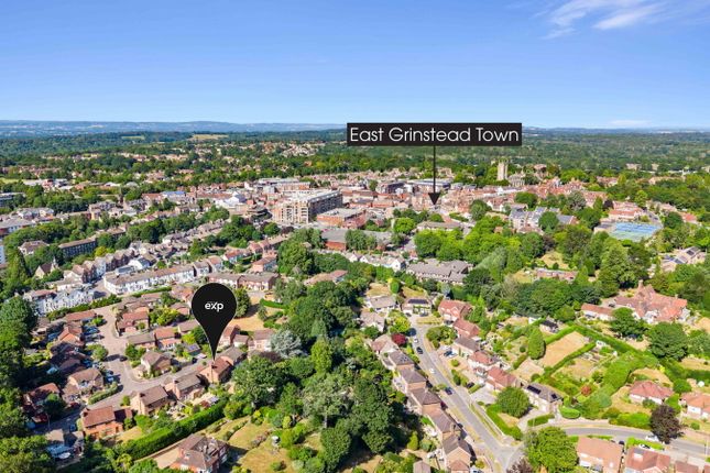 3, Dexter Drive, East Grinstead photo 2