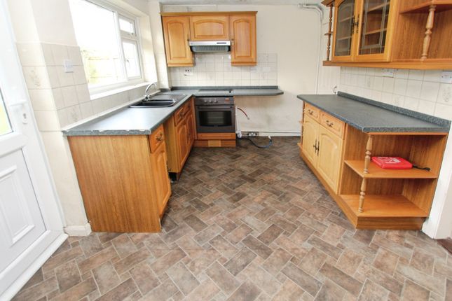 16, Ingleby Road, Long Eaton photo 4