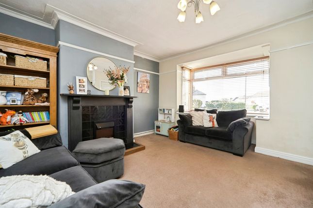 Barfield Avenue, Leeds photo 4
