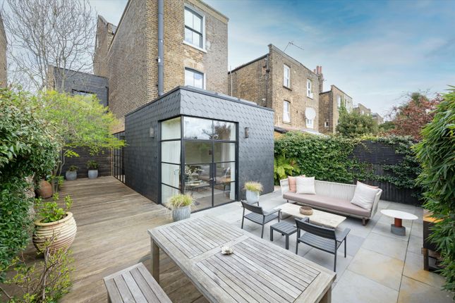 145, Harvist Road, London photo 2