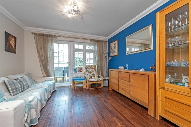 18Burghleyclose-27.Jpg