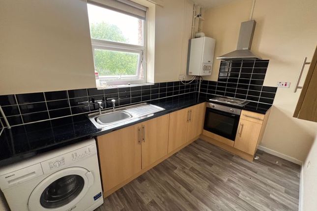 Thumbnail Flat to rent in Peel Road, Bootle