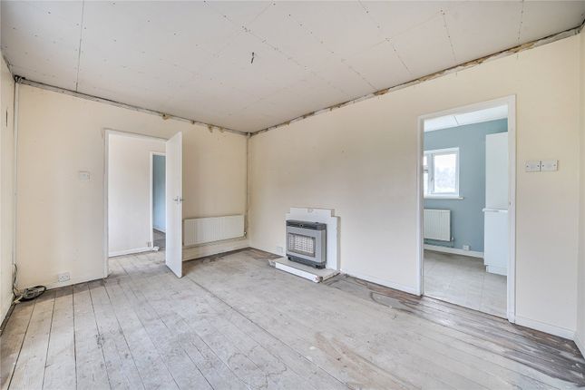 12A, Woodside, Surrey photo 3