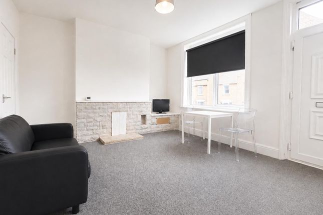 28, Cartmel Road, KEIGHLEY photo 2