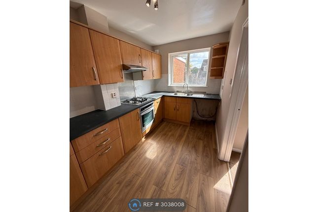Redland Drive, Northampton photo 3