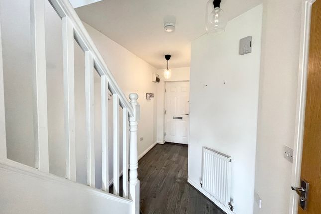 79, Lonydd Glas, Pontyclun photo 2
