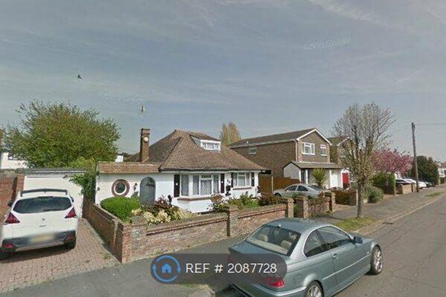 Thumbnail Bungalow to rent in Meynell Avenue, Canvey Island