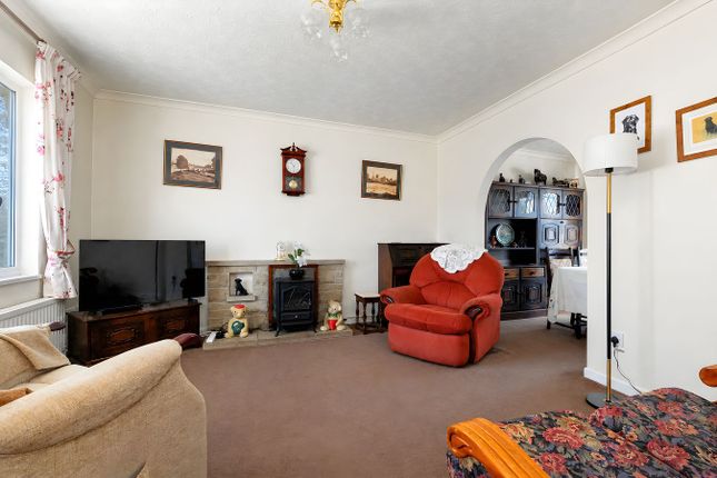 10, Beech End, Alconbury photo 3
