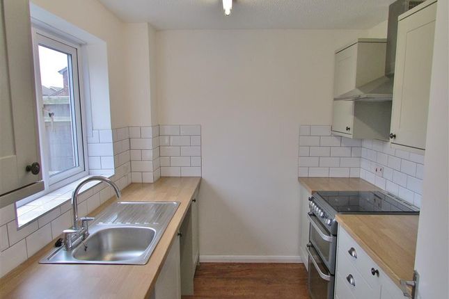 29, Collett Way, Wantage photo 3