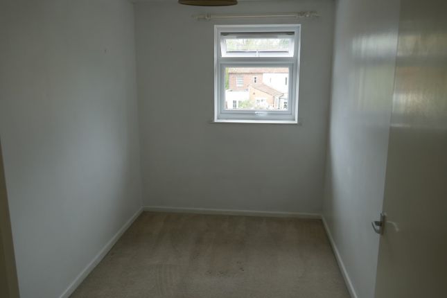 Terraced house to rent in Roping Road, Yeovil