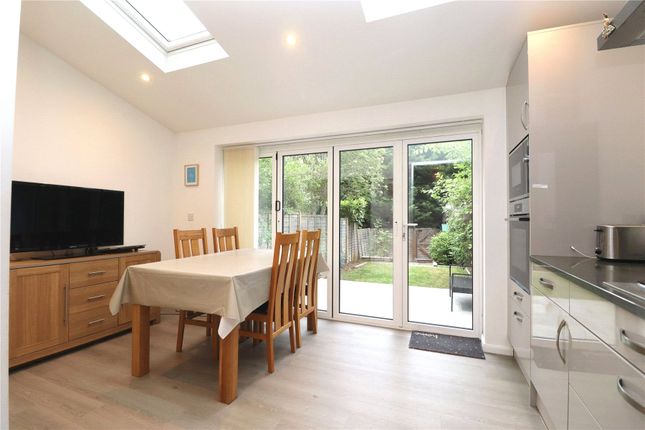 9, Lampeter House, Woking photo 4
