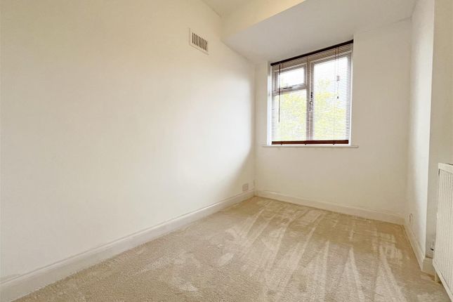 Detached house to rent in Rydale Road, Nottingham