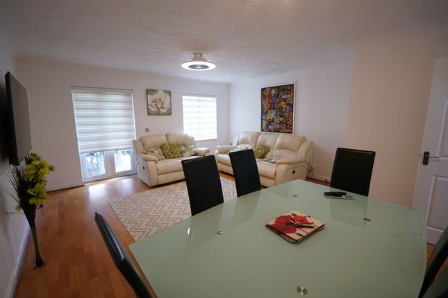 41 Mayflower Road, Grays photo 5