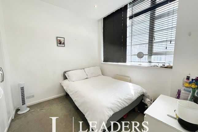 Flat 2, Princes House, North Street, East Sussex photo 4